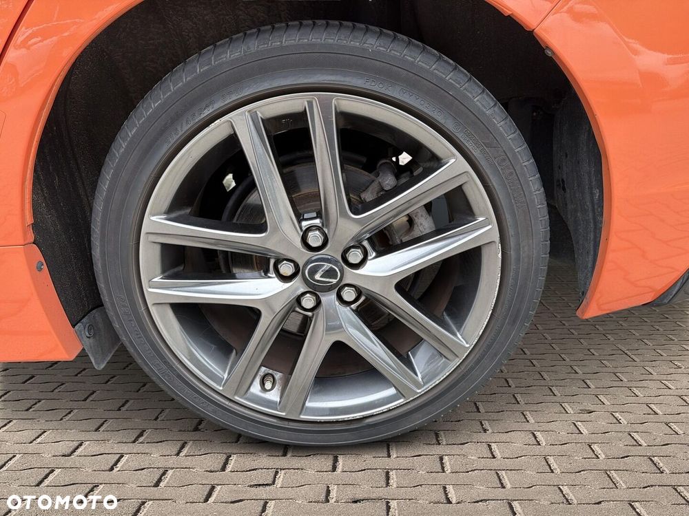 Lexus CT 200h F Sport - 28