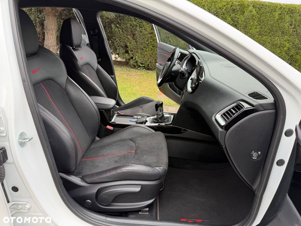 Kia Ceed 1.6 T-GDI GT-Challenge - 30