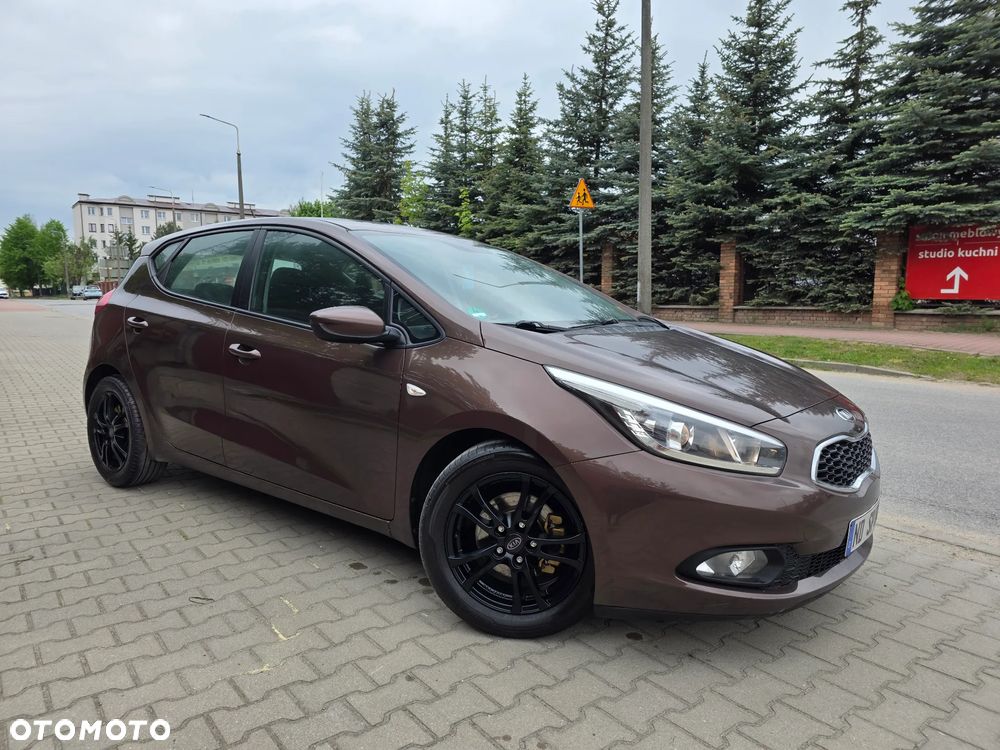Kia Ceed 1.6 GDI L - 39