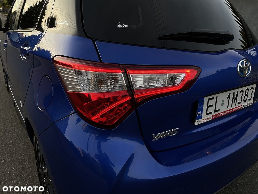 Toyota Yaris Hybrid 100 Selection Platinum - 33