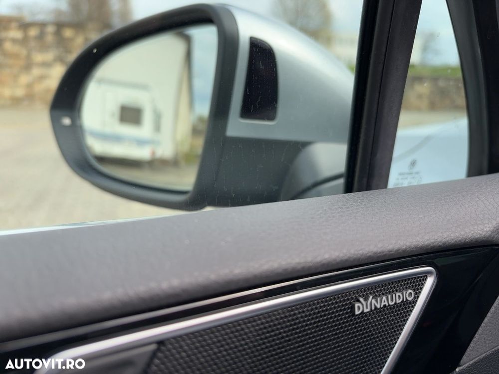 Volkswagen Passat - 9