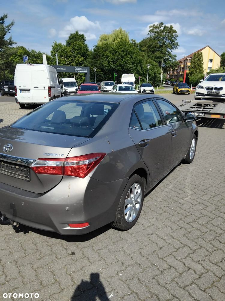 Toyota Corolla 1.6 Valvematic Life Plus - 9