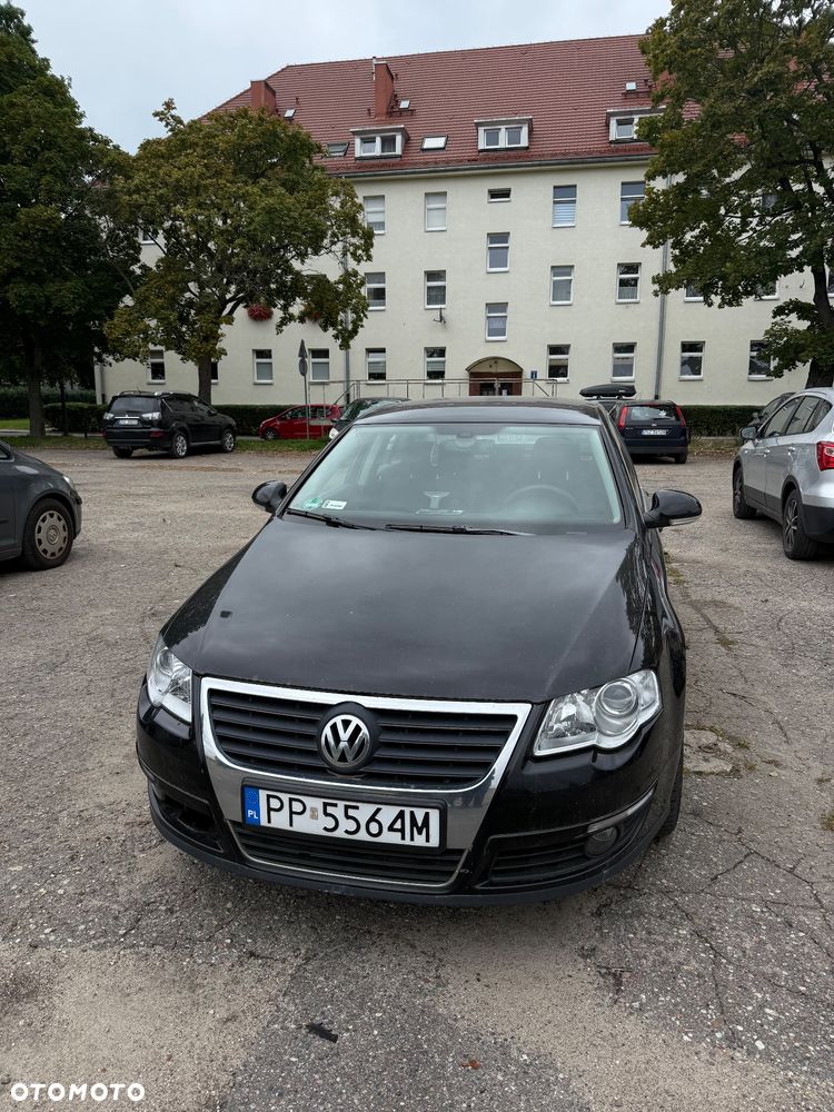 Volkswagen Passat 1.9 TDI Comfortline - 1