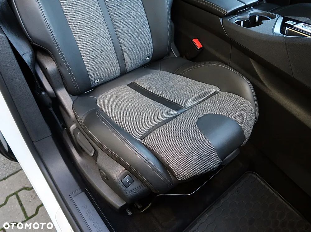 Peugeot 3008 1.5 BlueHDi Crossway S&S EAT8 - 11