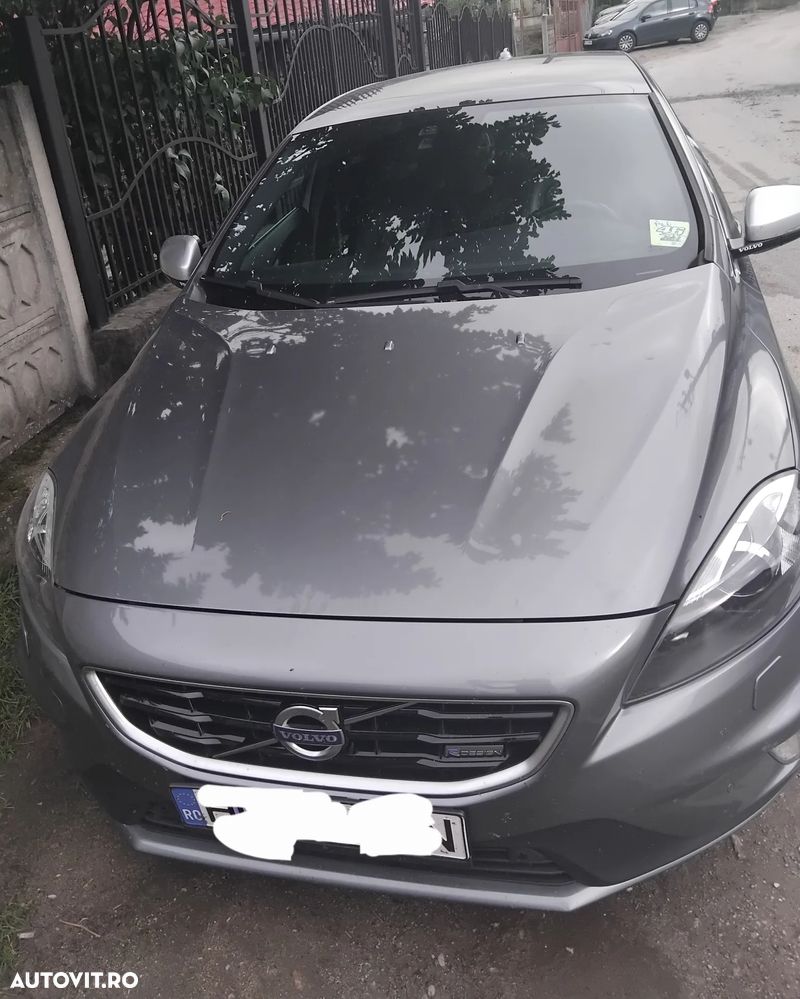 Volvo V40 D4 VEA R-Design - 3