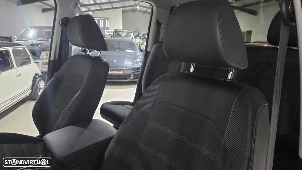 VW Amarok 3.0 TDI CD Highline Plus 4x4 - 30