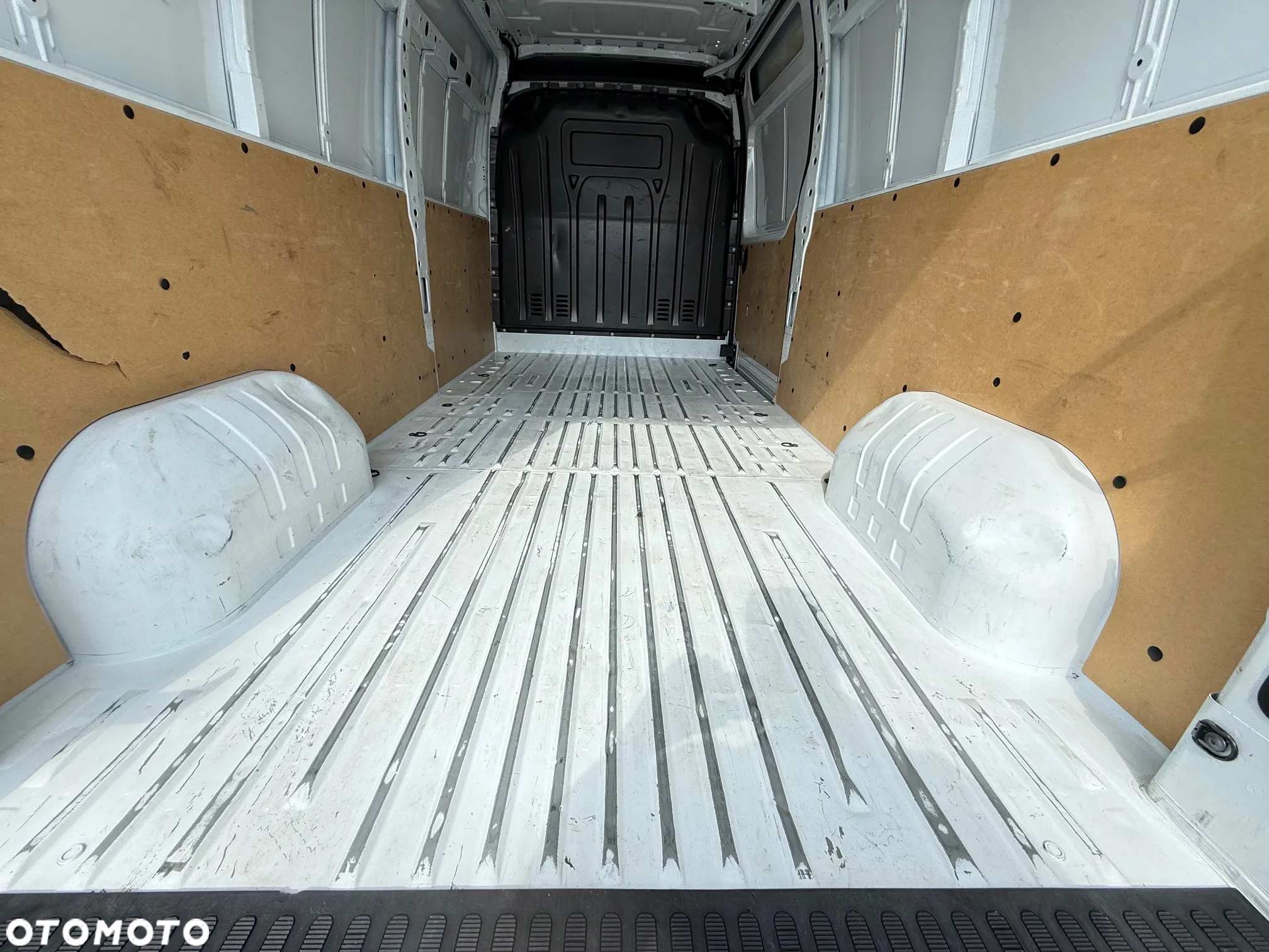 Renault Master Furgon Blaszak L3H2 Maxi Long Salon PL - 16