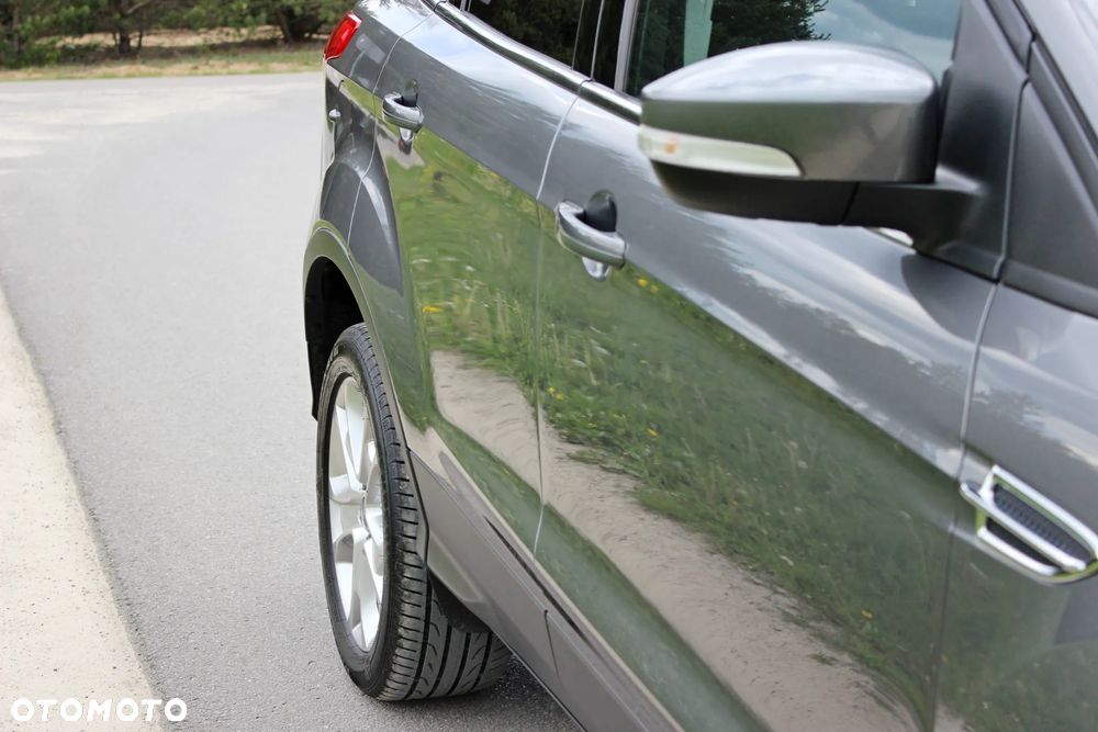 Ford Kuga 2.0 TDCi 4x4 Titanium - 18