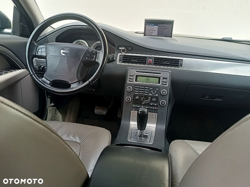 Volvo V70 D5 DPF Momentum - 22
