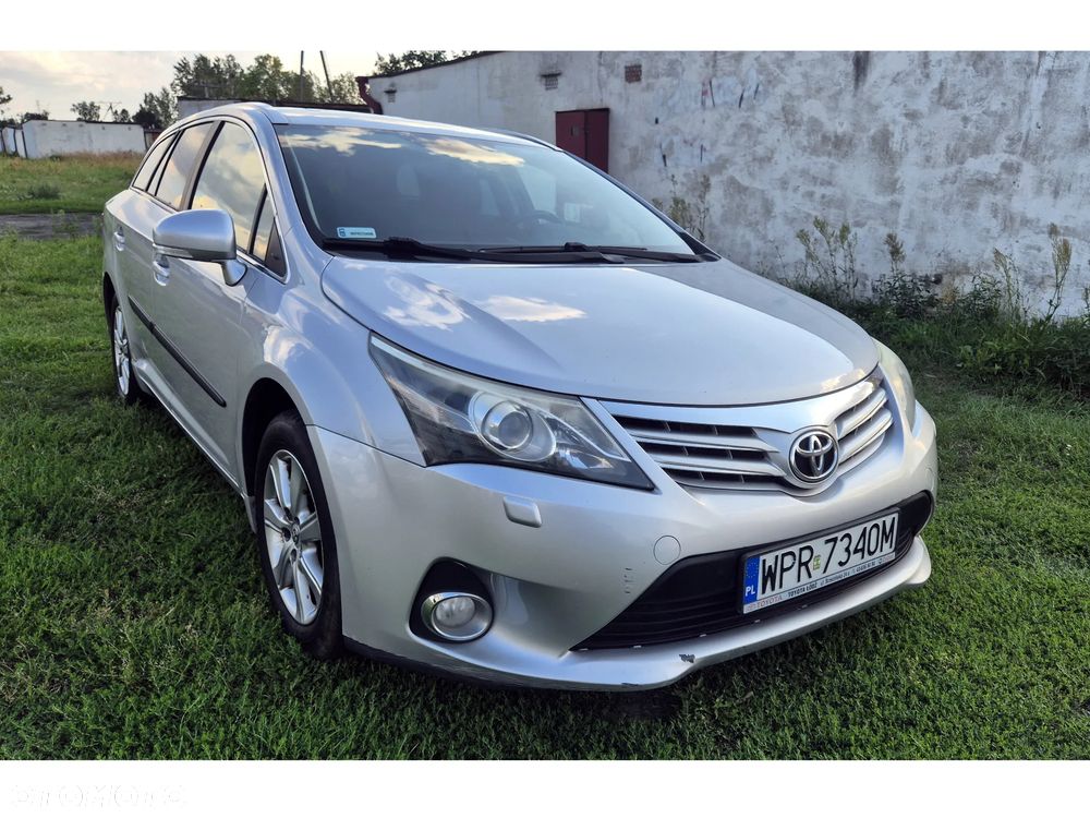 Toyota Avensis 2.0 D-4D Sol - 4