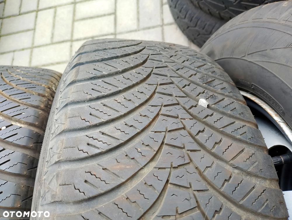 Koła całoroczne stalowe Dacia Duster 5x114,3 215/65/16 Falken 2022r. - 3