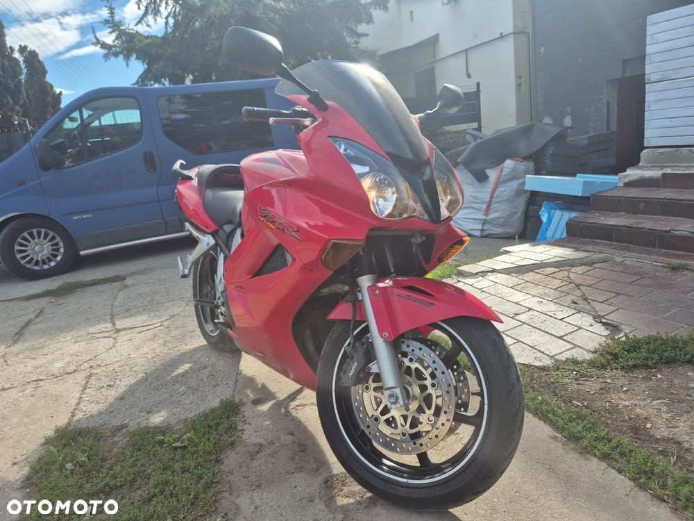 Honda VFR - 5