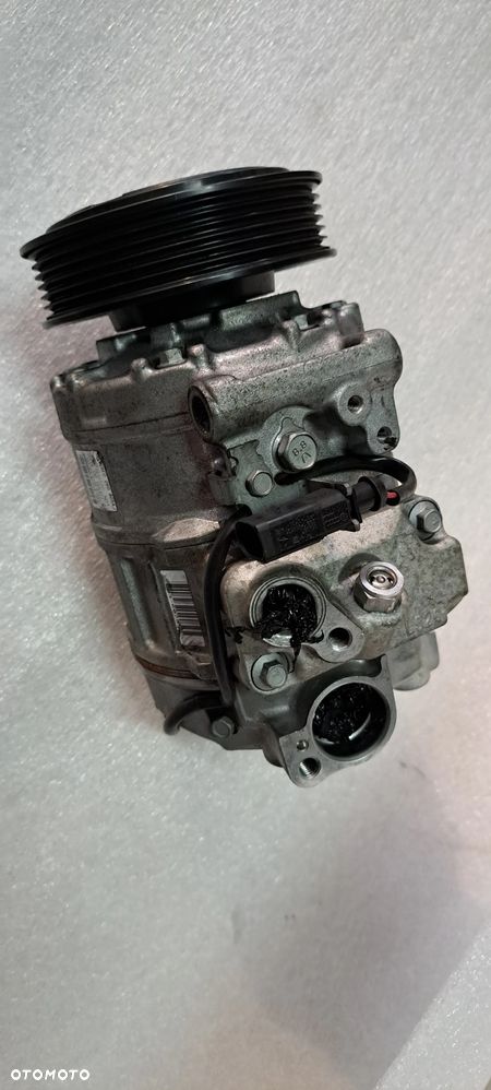 Sprężarka kompresor klimatyzacji Audi A4 B6 3.0 V6 ASN 2.4 -805AJ - 2
