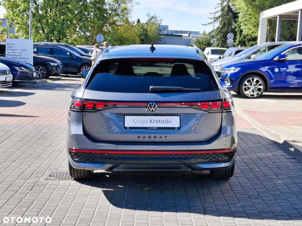 Volkswagen Passat - 6