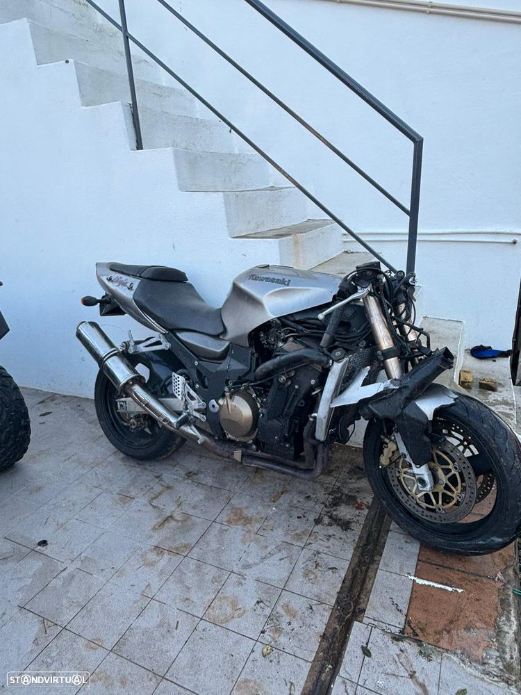 Kawasaki ZX 12R  Acidentada - 1