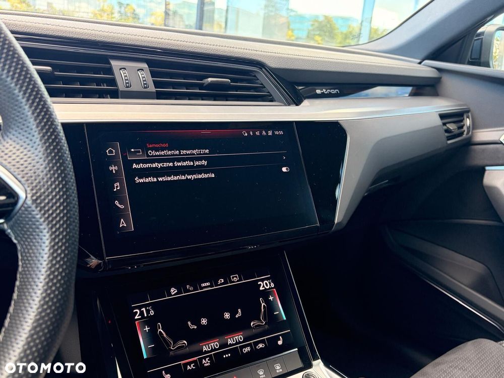 Audi Q8 Sportback e-tron - 30