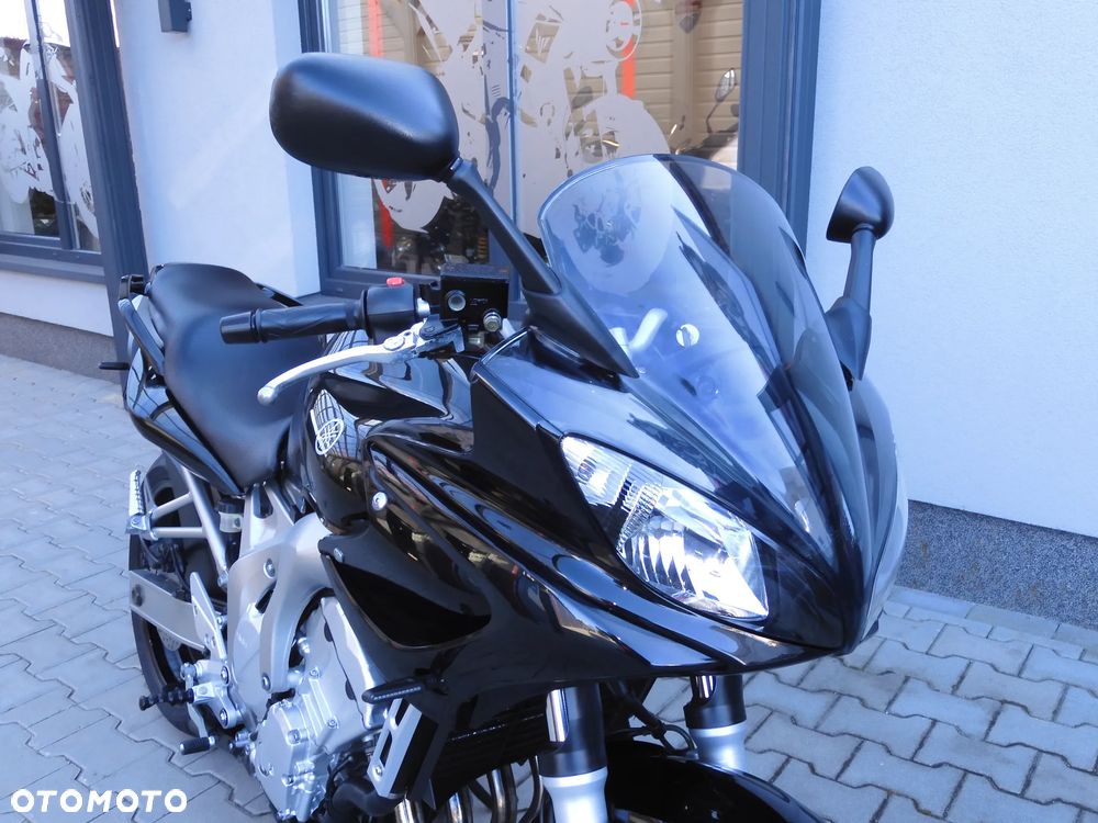 Yamaha FZ6 - 3