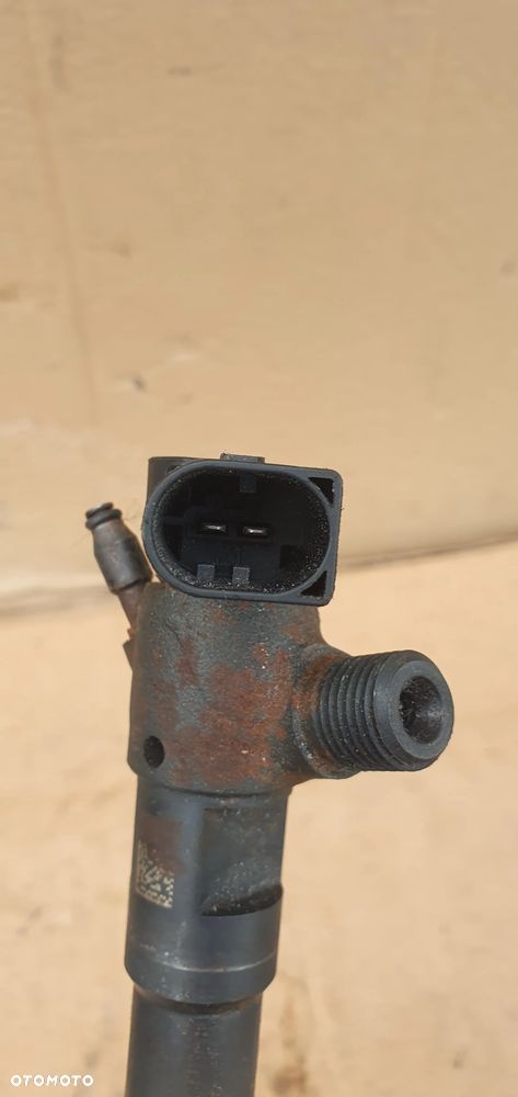 Wtrysk wtryskiwacz paliwa VW Golf V 2.0 SDI 04L130277AN - 6