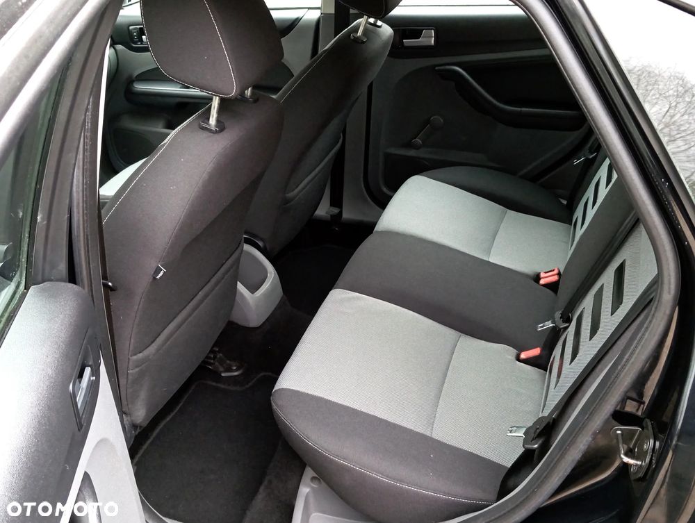 Ford Focus 1.6 16V Black Magic - 15