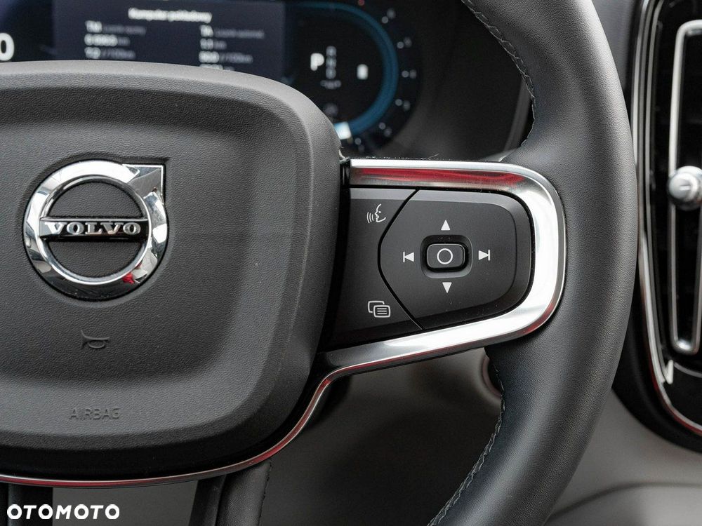 Volvo XC 40 B3 Plus Bright - 18