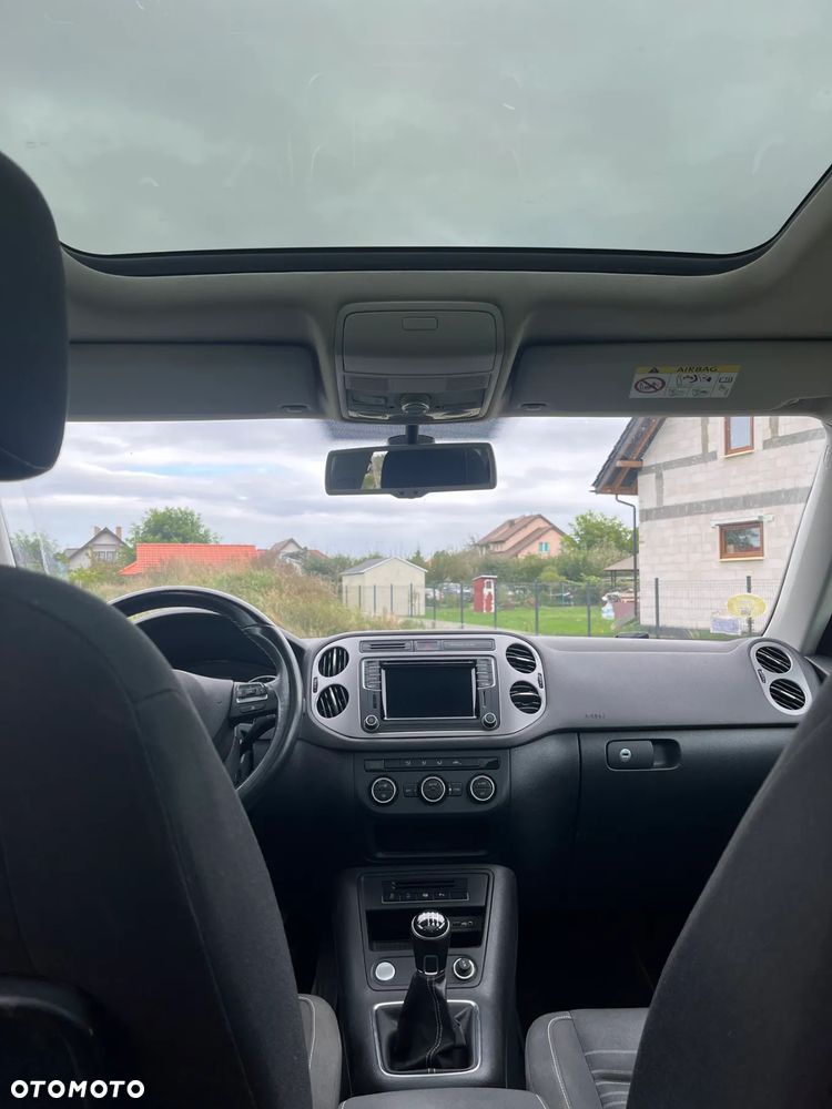 Volkswagen Tiguan 2.0 TDI SCR BlueMotion Technology Lounge Sport & Style - 10