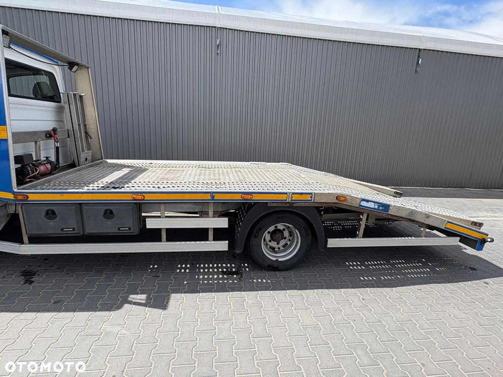 Mercedes-Benz Sprinter - 13