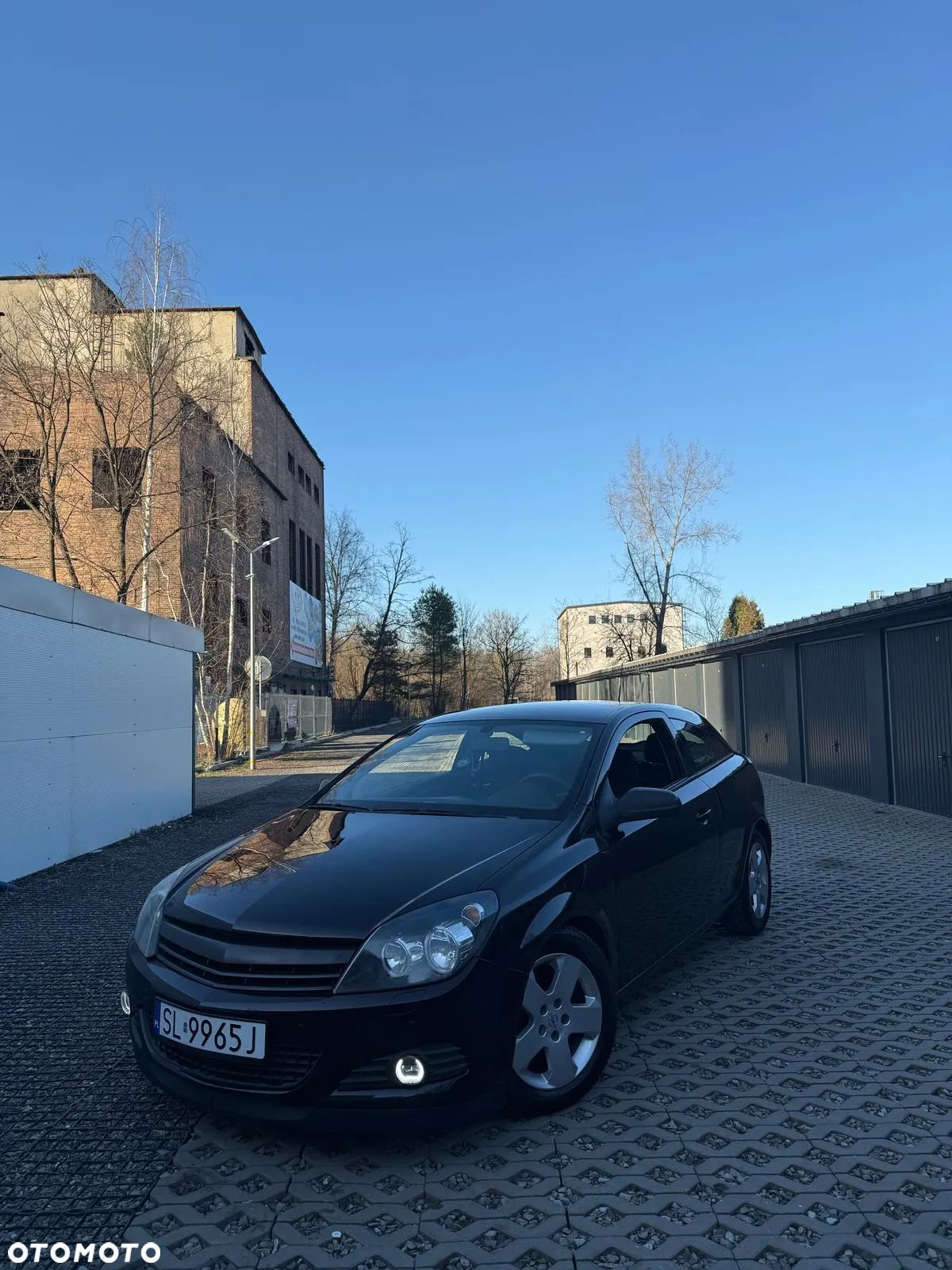 Opel Astra III GTC 1.6 T Sport - 1