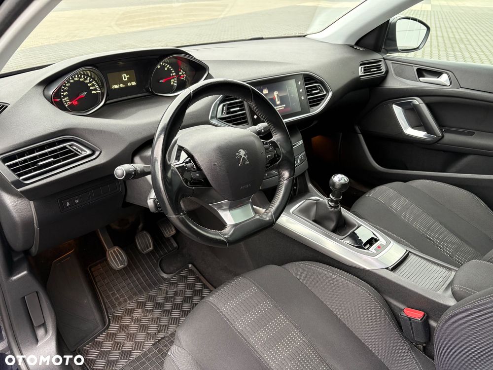 Peugeot 308 1.6 BlueHDi Business Line S&S - 16