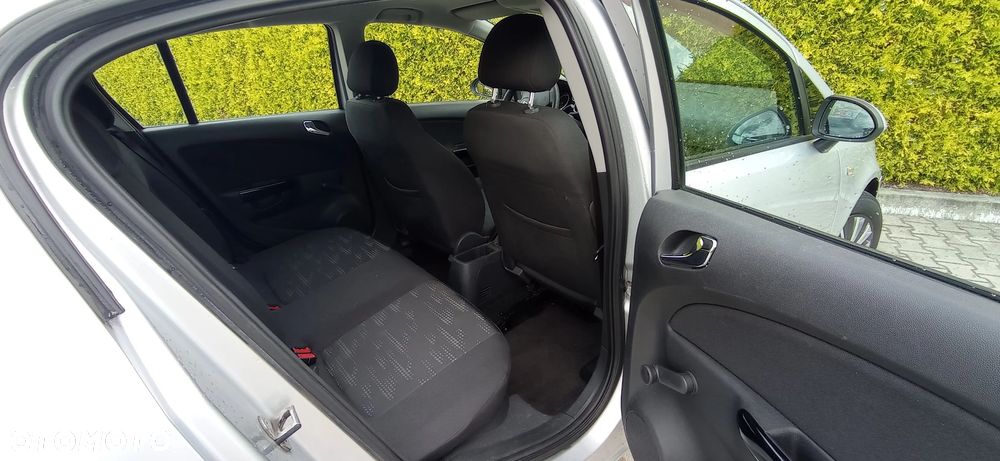 Opel Corsa 1.4 16V Active - 9