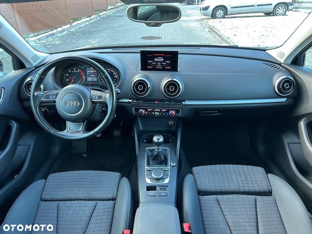 Audi A3 Sportback 1.8 TFSI S line Sportpaket - 16