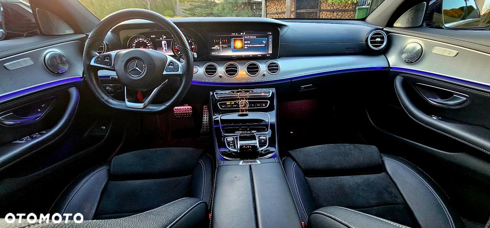 Mercedes-Benz Klasa E 220 d 9G-TRONIC - 30