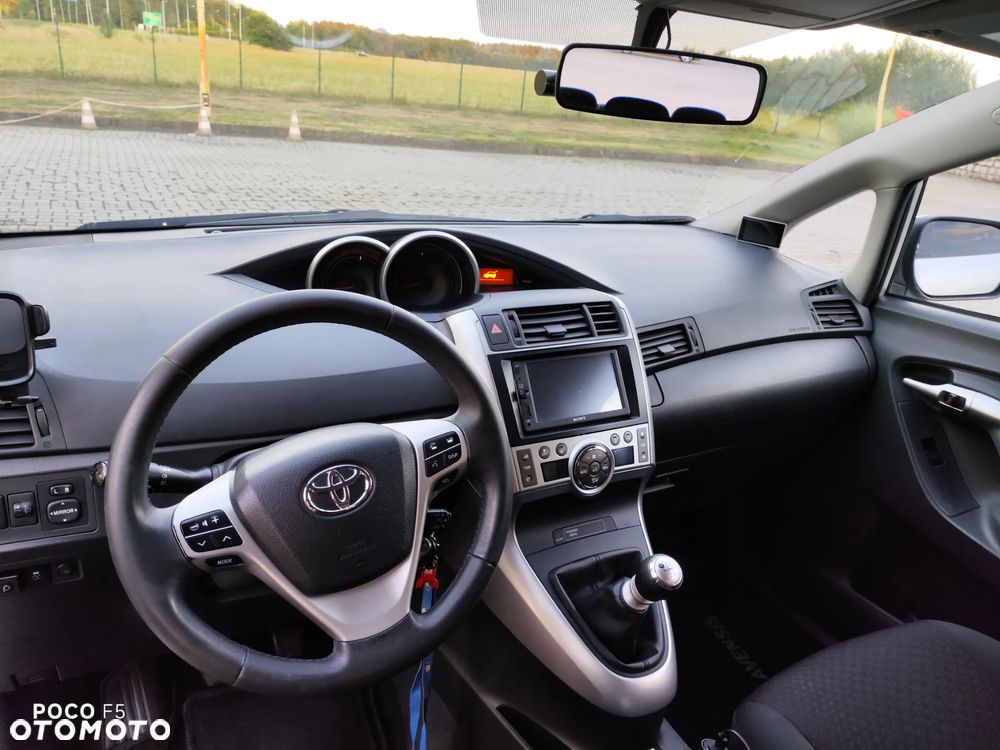 Toyota Verso 1.8 Sol plus 7os - 30