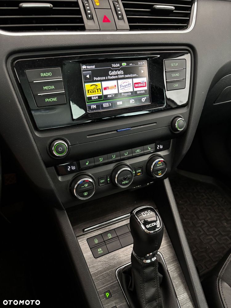Skoda Octavia Scout 2.0 TDI 4x4 DSG - 20