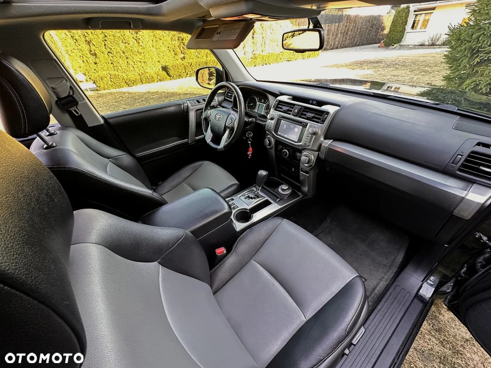 Toyota 4-Runner - 11