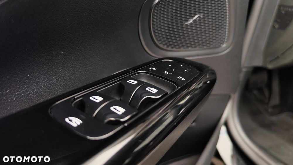 Mercedes-Benz Klasa C - 31