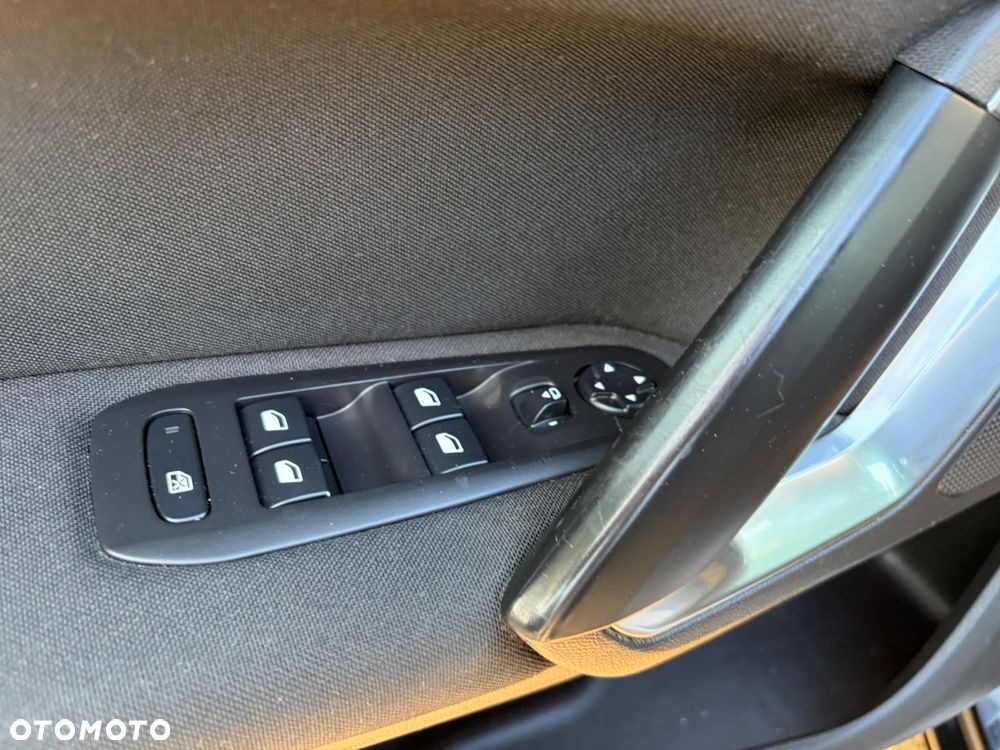 Peugeot 308 - 18