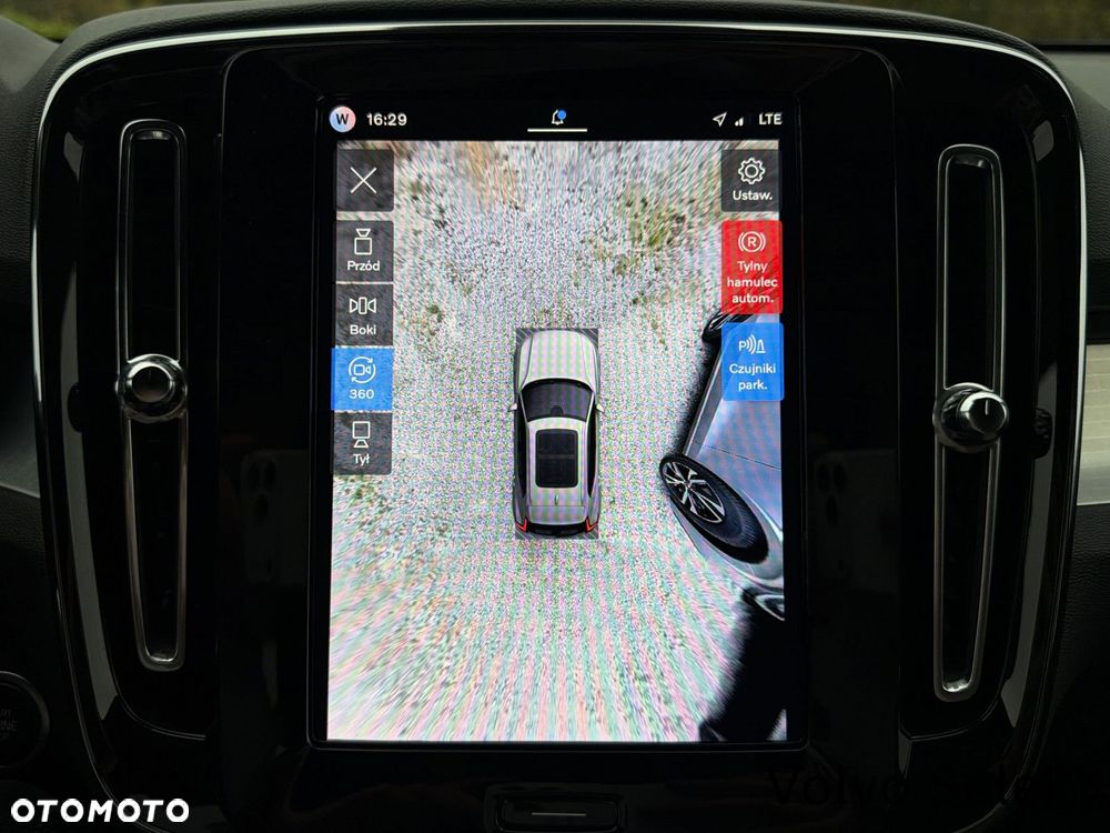 Volvo XC 40 - 30