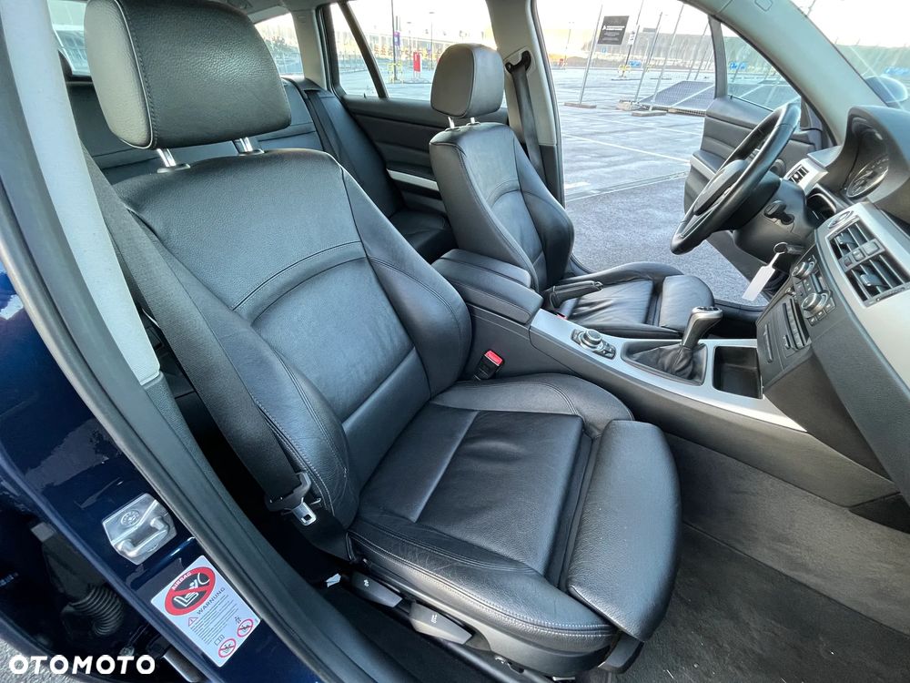 BMW Seria 3 330d DPF Edition Lifestyle - 19