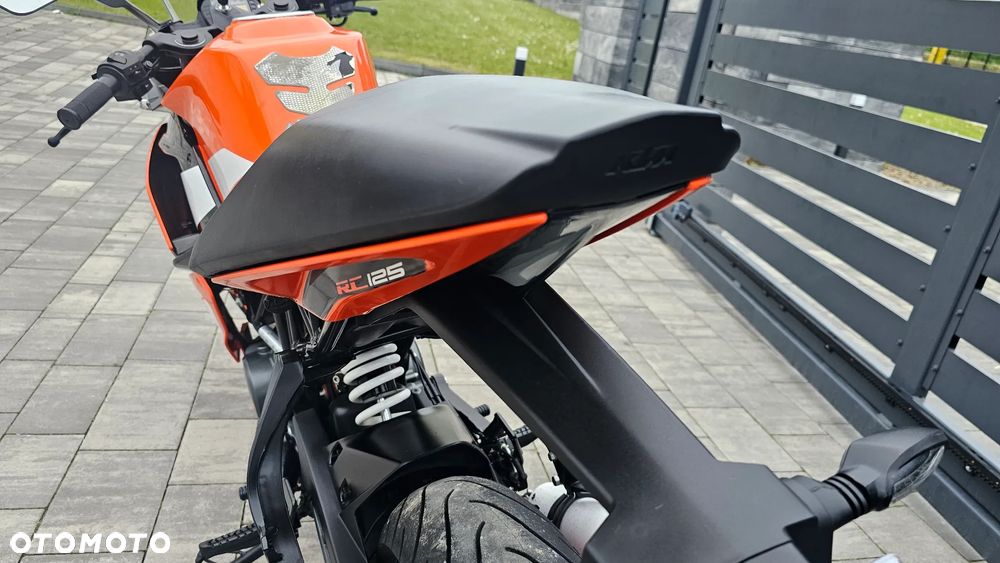 KTM RC 125 - 10