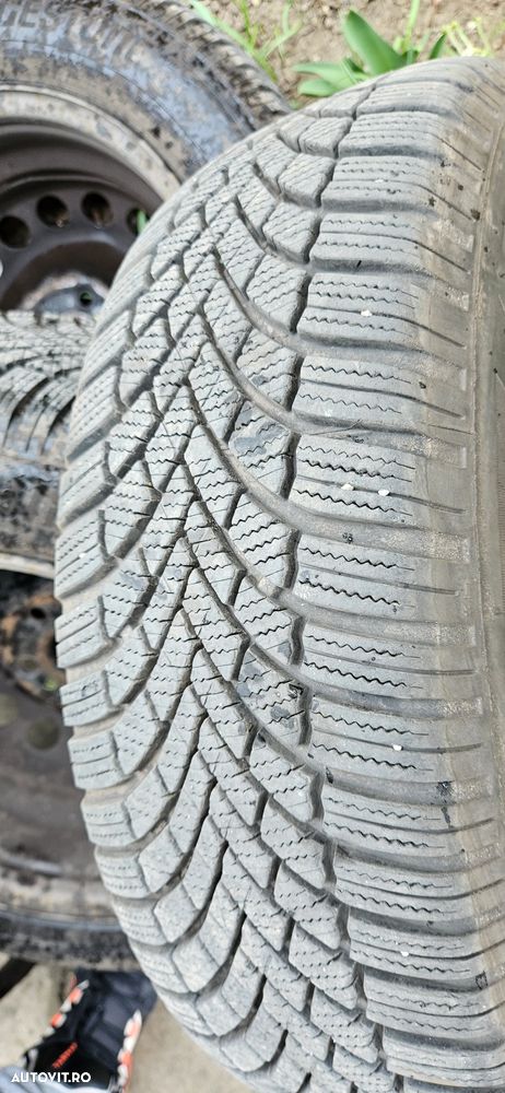 Volkswagen Golf - 16