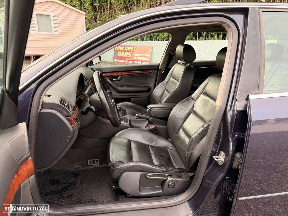 Audi A4 Avant 2.5 TDI quattro - 4