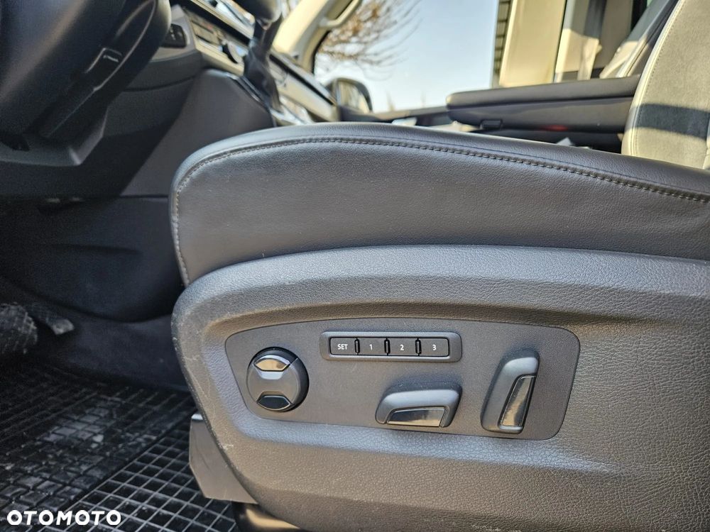 Volkswagen Multivan 2.0 BiTDI L1 Highline 4Motion DSG - 23