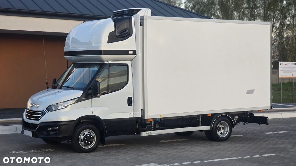 Iveco ❗️❗️DAILY 3.0 180Km 50C18 JAK NOWY ❗️❗️NOWY MODEL / CHŁODNIA MROŹNIA -32 +32 / ZASILANIE 230V / PIERWSZY WŁASCICIEL  / TEMPOMAT AKTYWNY / BLIŹNIAKI / ZASILANIE 230V / GRUBA SCIANKA / ZABUDOWA DPR / AGREGAT CARRIER XARIOS 350 / WERSJA WZMOCNIONA / FULL OPCJA / SERWIS ASO / SALON POLSKA / 35C15 50C15 35C18❗❗ JAK Z SALONU - NOWY -❗❗ - 10