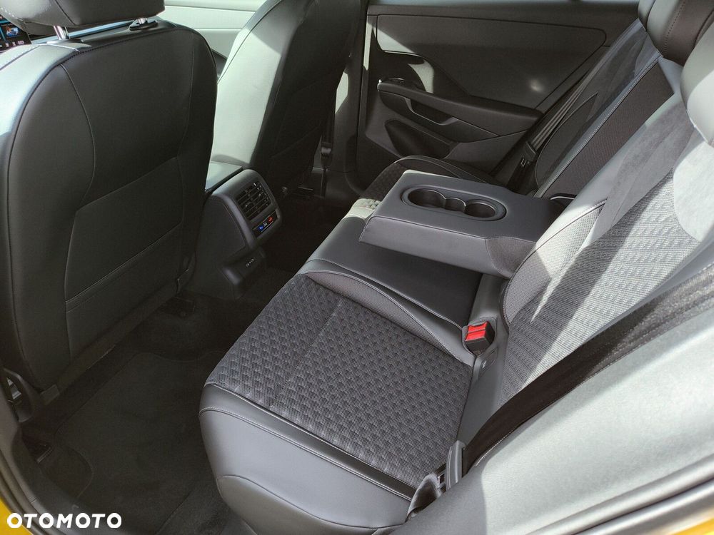 Volkswagen T-Roc 1.5 TSI HEV R-Line - 22