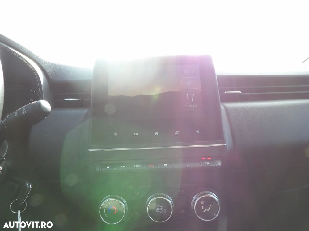Renault Clio - 21