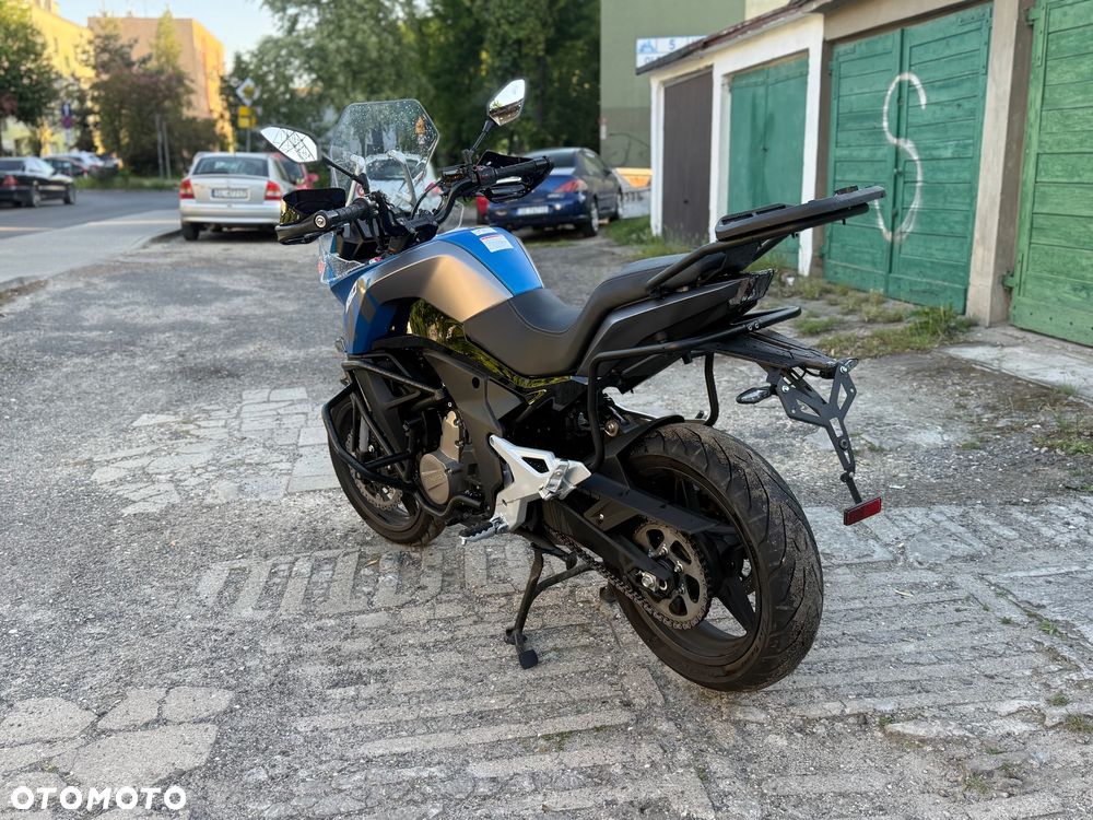 CFMoto 650 MT - 4