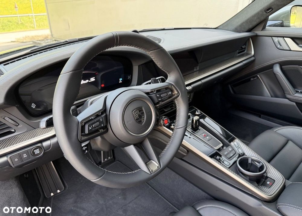 Porsche 911 Turbo S - 8