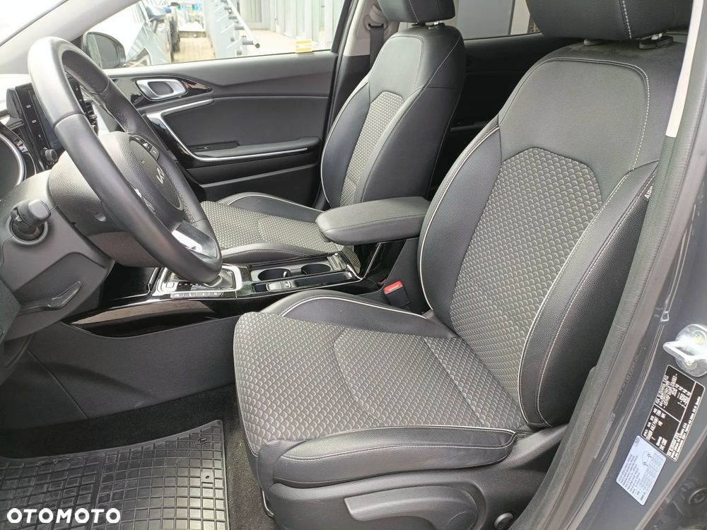 Kia XCeed 1.6 GDI PHEV L DCT - 10