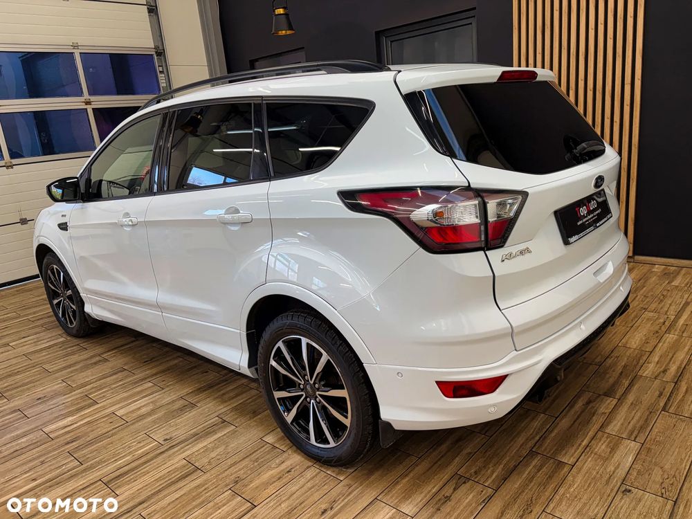 Ford Kuga 2.0 TDCi 2x4 ST-Line - 11