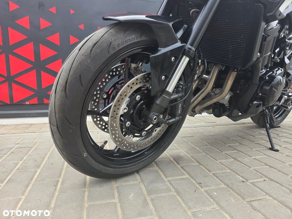 Kawasaki Z 900 - 31